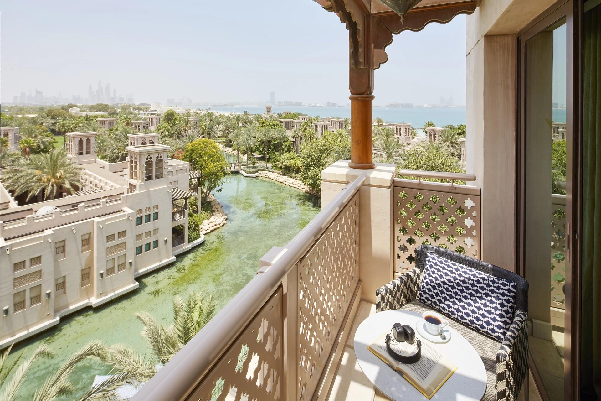 Al Qasr Hotel