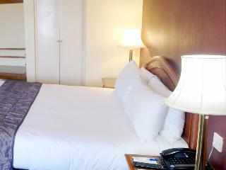 Cresta Jameson Hotel 4