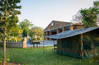 N1 Hotel & Campsite Victoria Falls 4