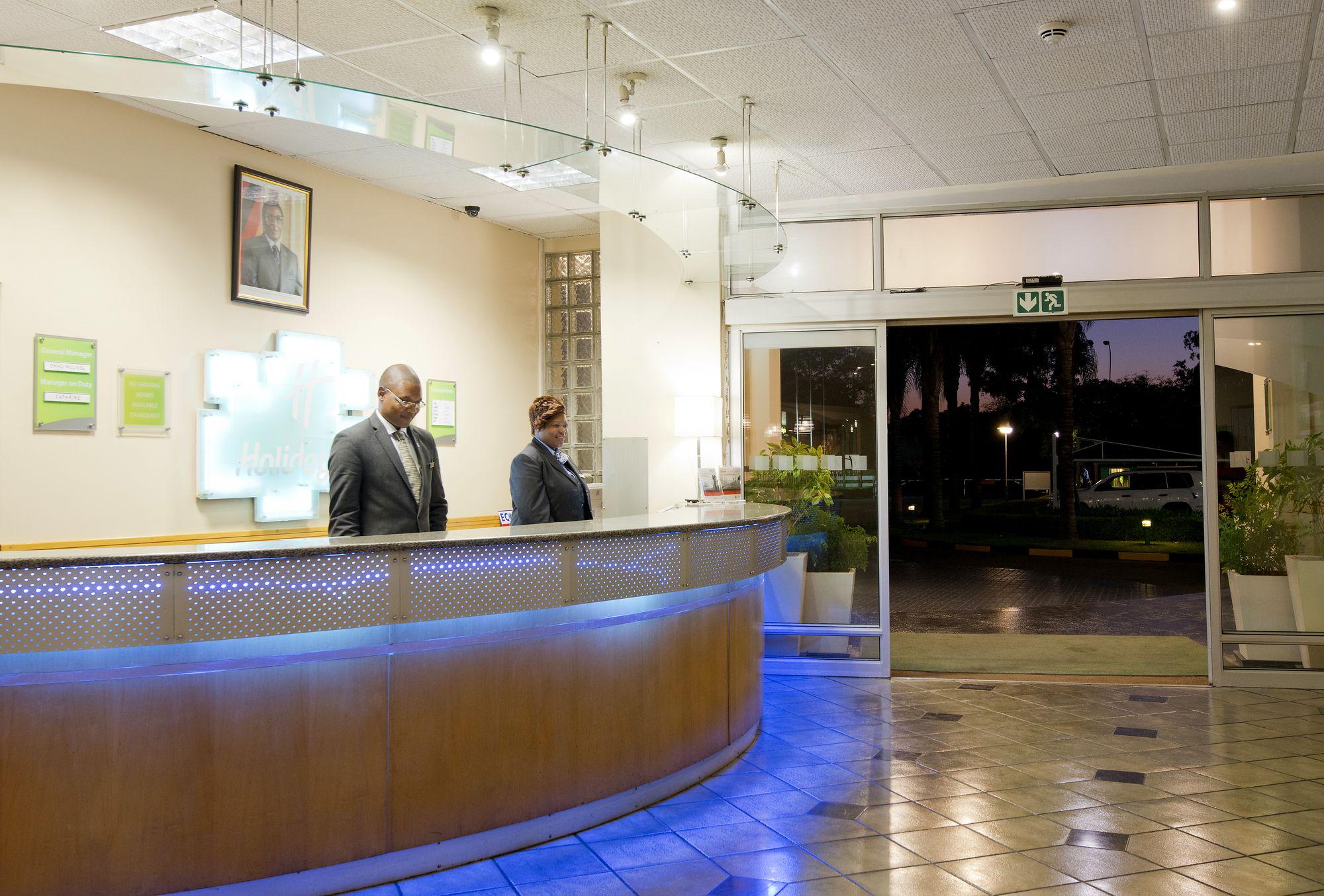 Holiday Inn Bulawayo 4
