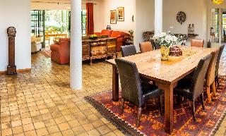 Jacana Gardens Guest Lodge 2