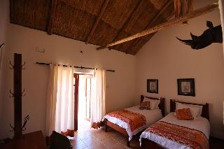 Mandebele Lodge 2