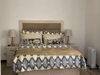 Levon's Bed & Breakfast 4