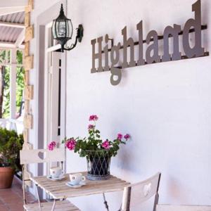 Highlander Restaurant & Scotch Bar 3