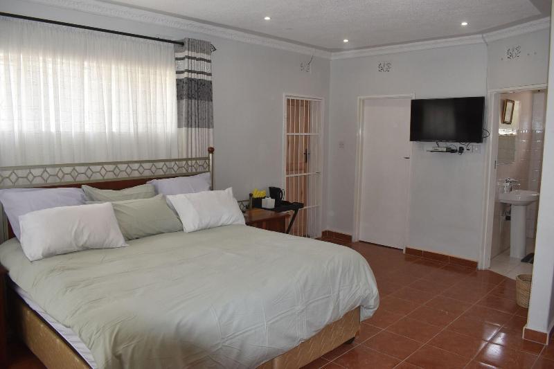 Monavale Hills Getaway