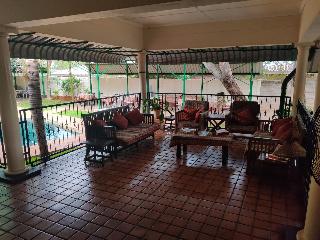 Livingstone Lodge 4