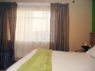 Bradley Gardens Lodge 3