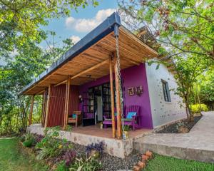 Chameleon Hill Lodge 2