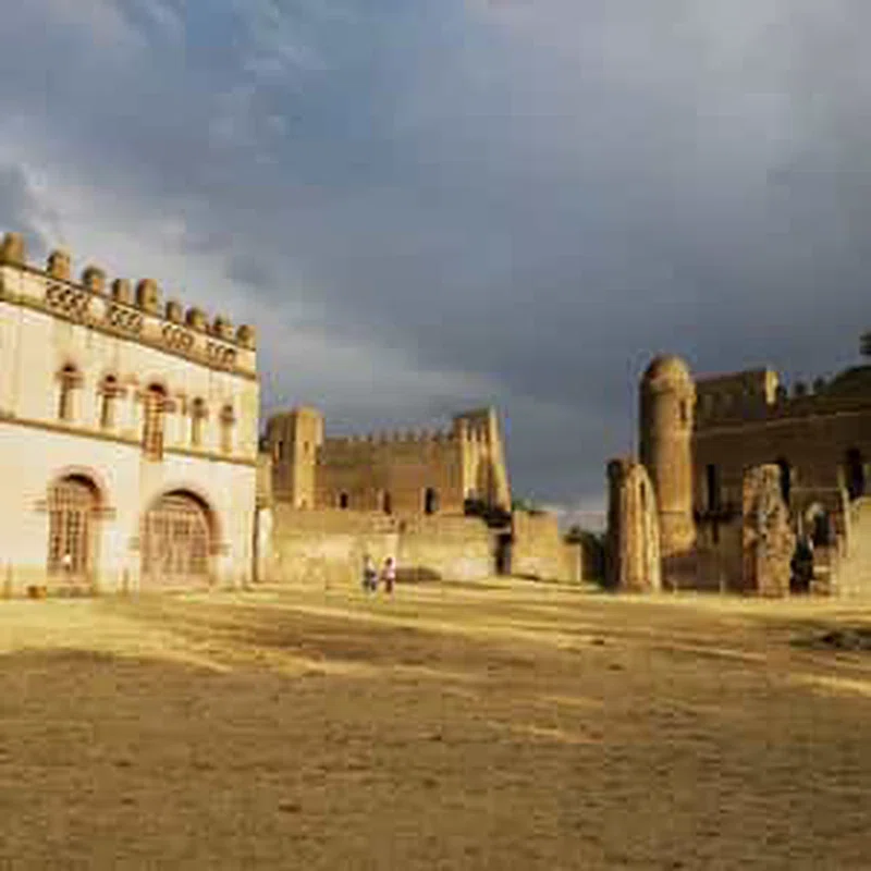 Axum 4