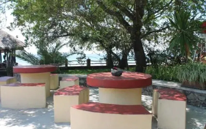 Kande Beach 3