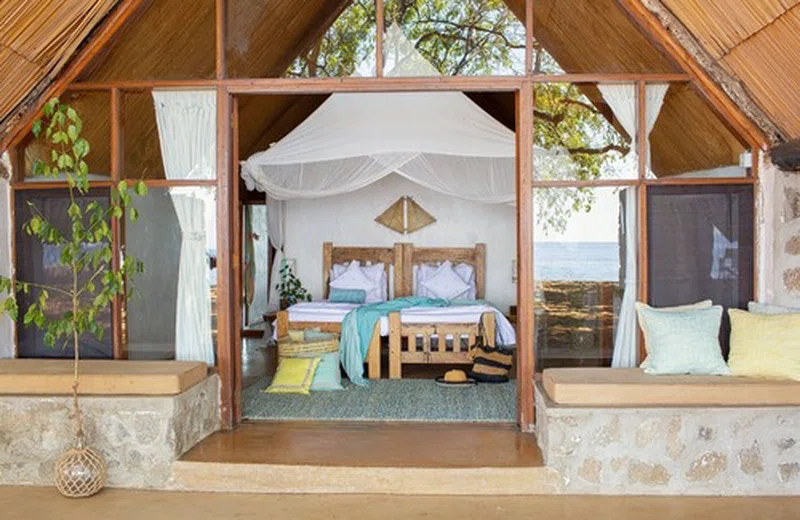 Lukuba Island 5