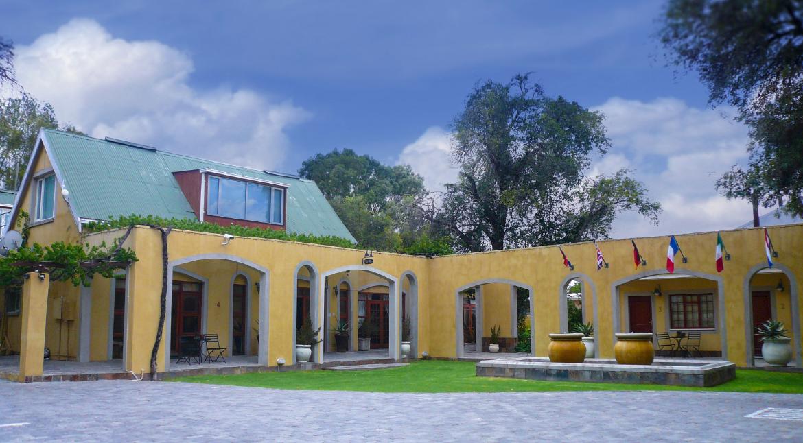 17 on Bird Guest House