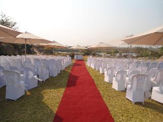 Stephen Margolis Resort 3