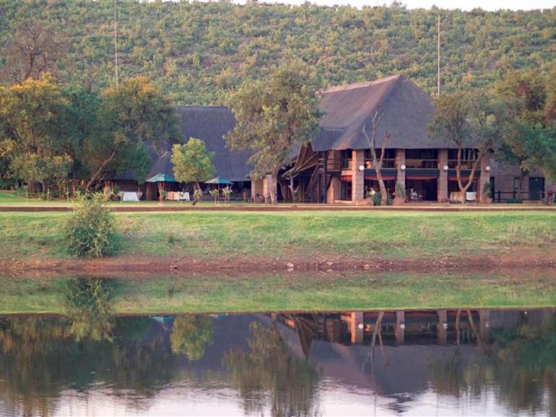 Zebra Country Lodge