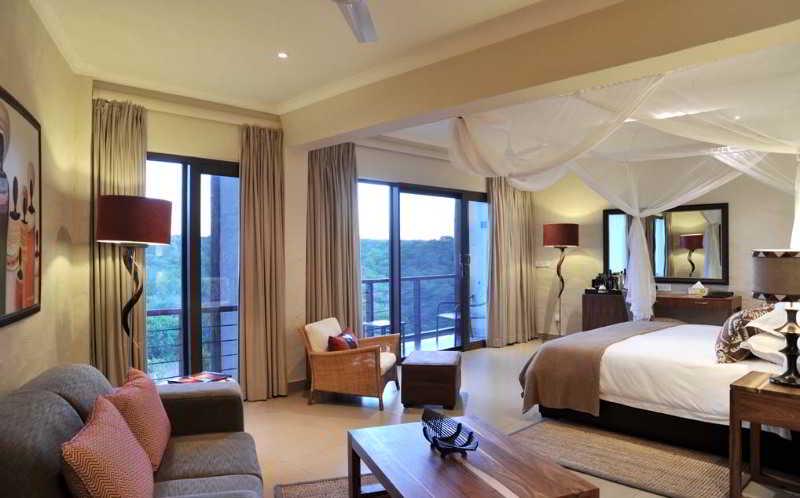 Victoria Falls Safari Club