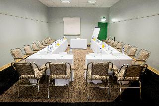 Holiday Inn Bulawayo 4